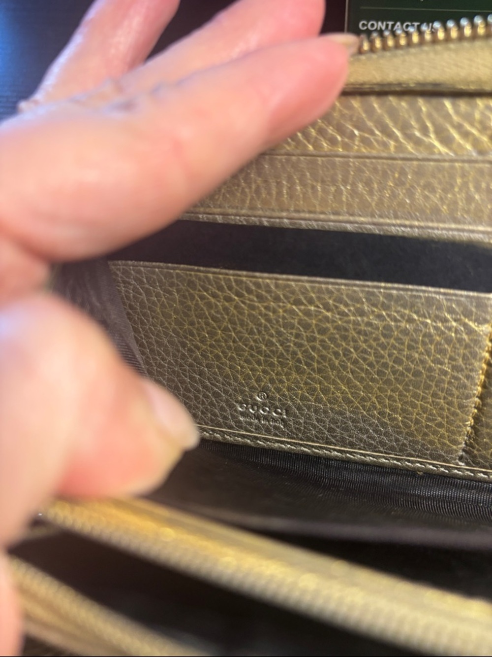 Gucci Gold Leather Zip-Around Wallet with Tassel - Picture 3 of 17